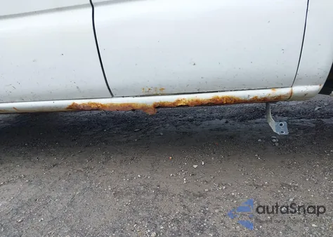 2000 Chevrolet Silverado 1500 K1500 из США, поврежденный, VIN 2GCEK19V7Y1398845